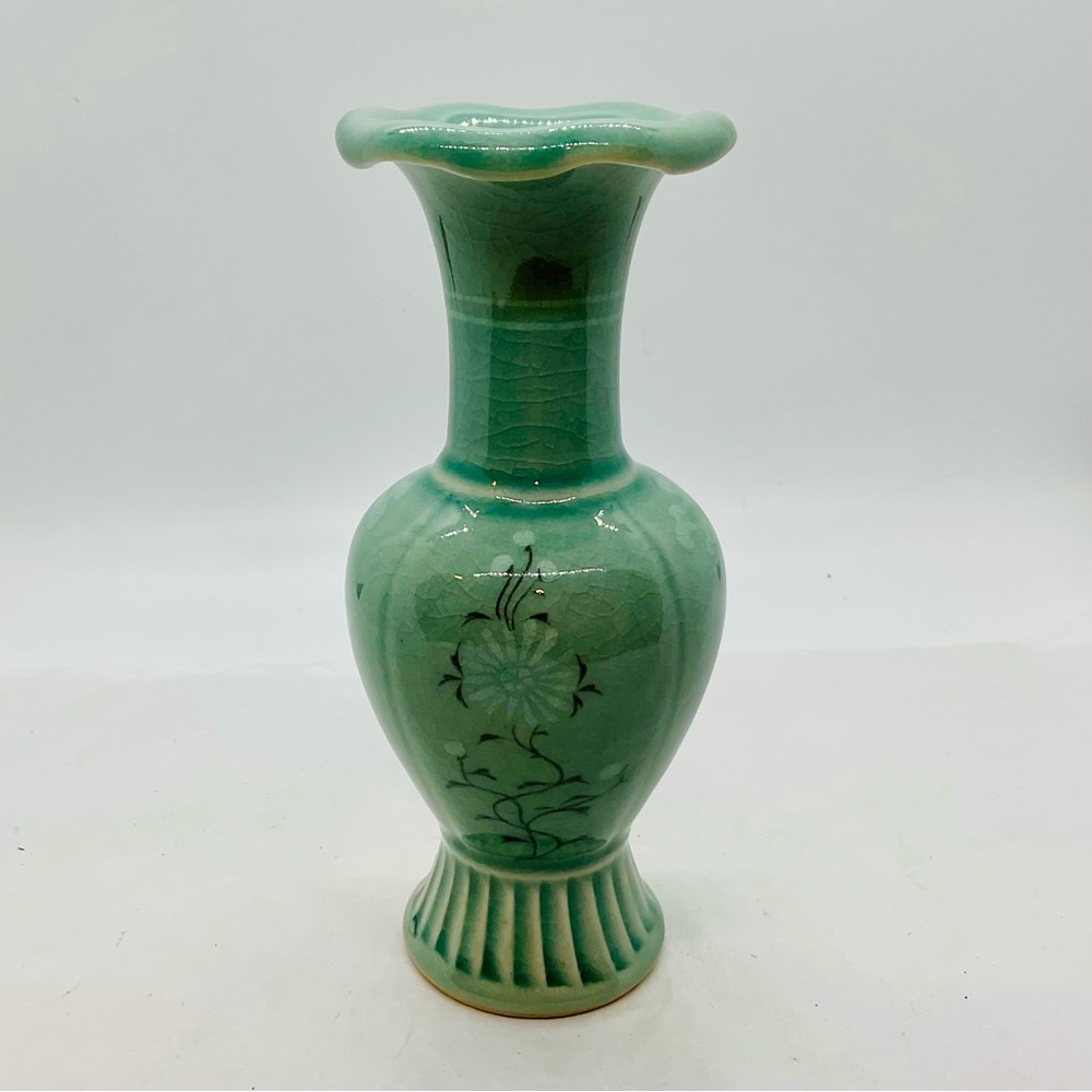Vintage Small Asian Signed Art Green Celadon Glazed Crane&Floral Vase near 6”